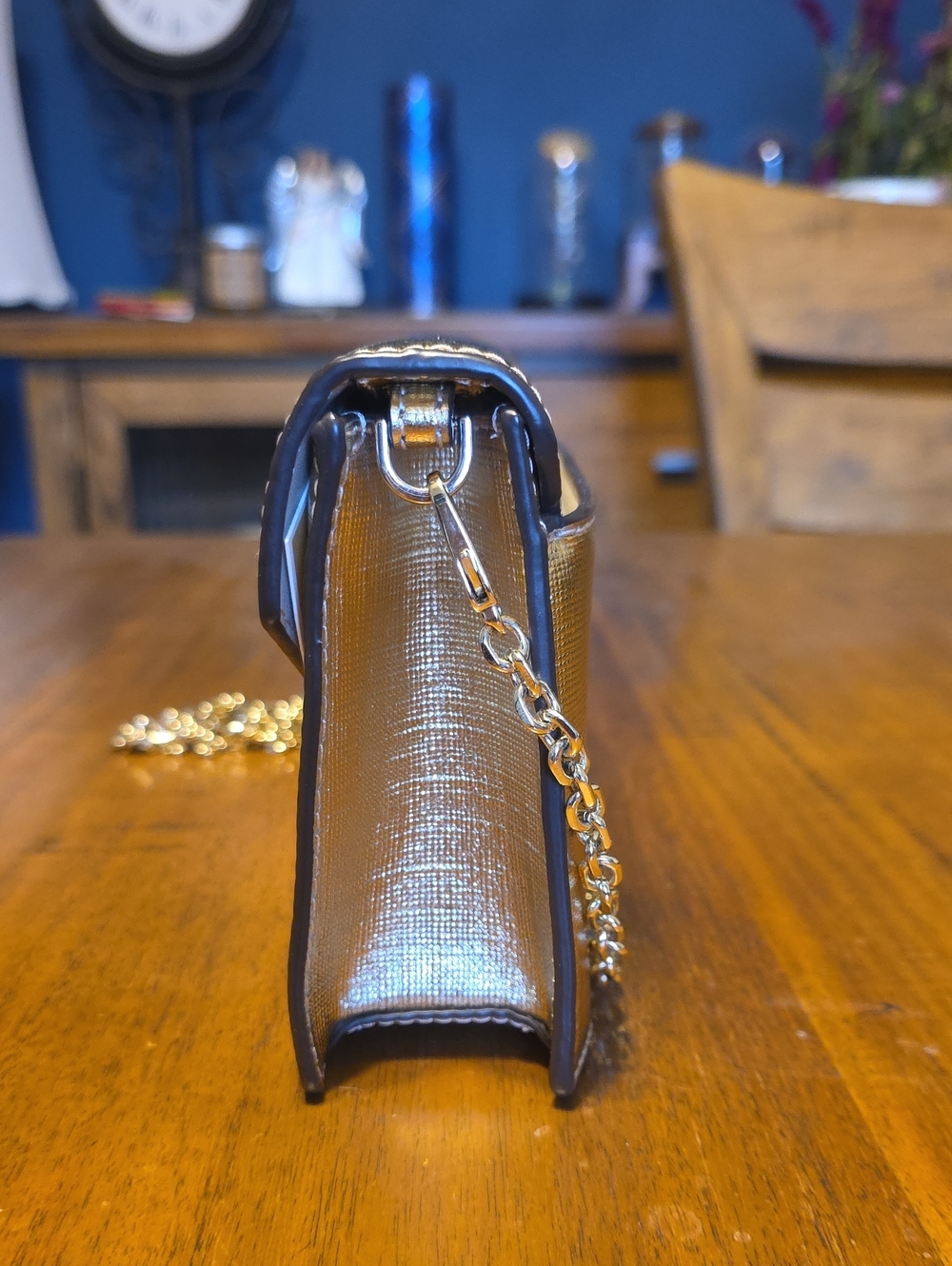 Michael Kors NWT Gold Metallic Crossbody Clutch - Picture 5 of 16